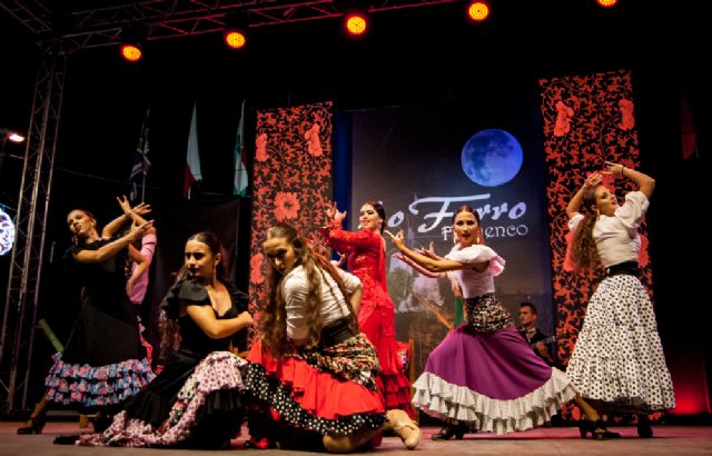 La 'Lola' del Ballet Flamenco de Lo Ferro llega a Torrevieja y Alcantarilla