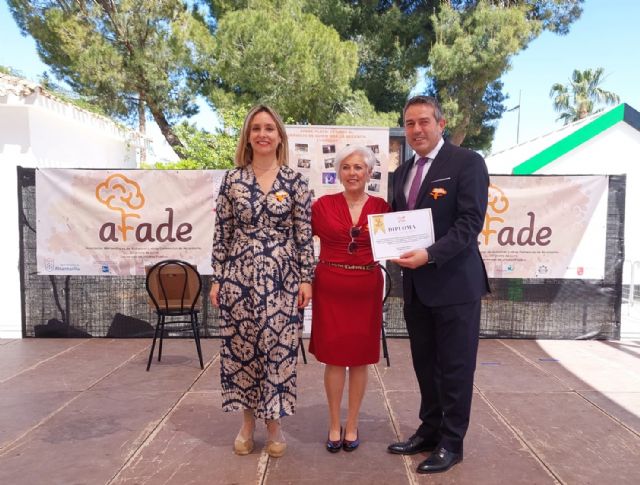 El Ayuntamiento de Alcantarilla recibe la distinción de Socio de Honor de AFADE