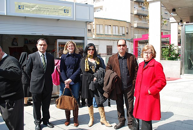 De izq. a der. José Antonio Sabater, Delia Ortiz, Paqui Hernández, Rafa Martínez y Mari Carmen Mengual, del Grupo Municipal Socialista de Alcantarilla
