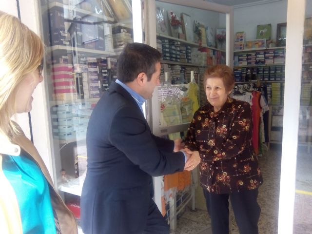 'El equipo del Partido Popular visita los barrios de Huerto de los Frailes y Las Tejeras - El Llano'