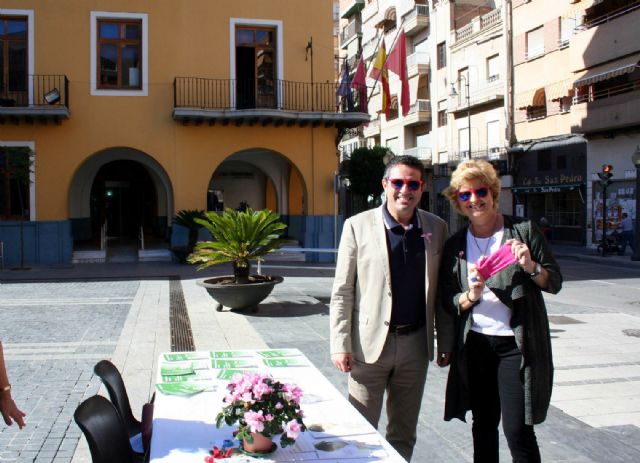 Alcantarilla conmemora en sus calles el Día Internacional contra el Cáncer de Mama