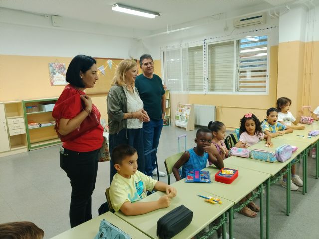 Los 4.167 alumnos de Infantil, Primaria y Educación Especial de Alcantarilla comienzan hoy el curso escolar 2026/27