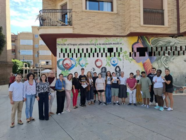 La Ruta de Arte Urbano de Alcantarilla integra recursos tecnológicos de accesibilidad universal a través de QR