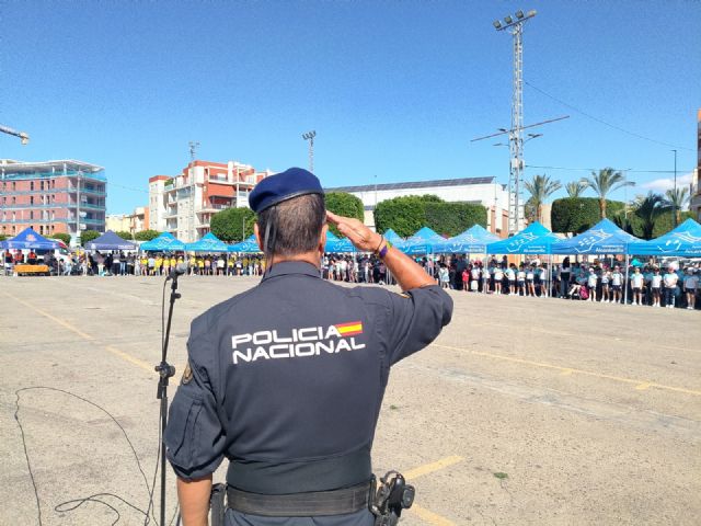 Exhibición de las unidades de Policía Nacional en Alcantarilla para los colegios del municipio