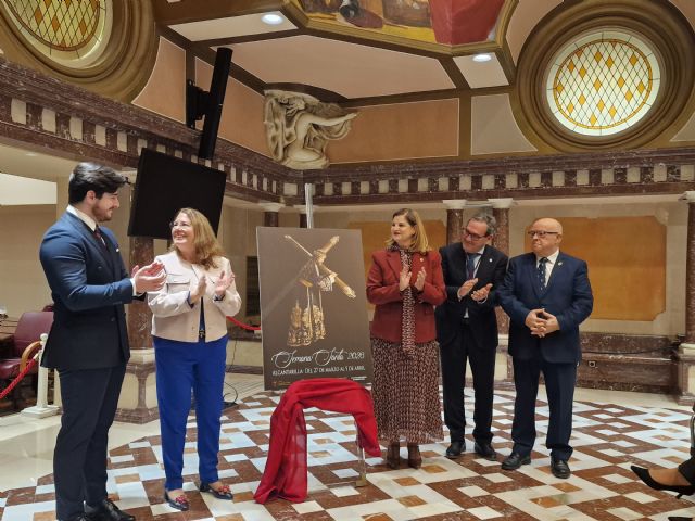 La Asamblea Regional acoge la presentación del cartel de la Semana Santa 2026 de Alcantarilla