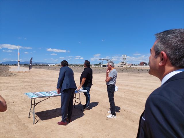 La Base Aérea de Alcantarilla acoge por primera vez la fase nacional del campeonato europeo Desafío CanSat 2024