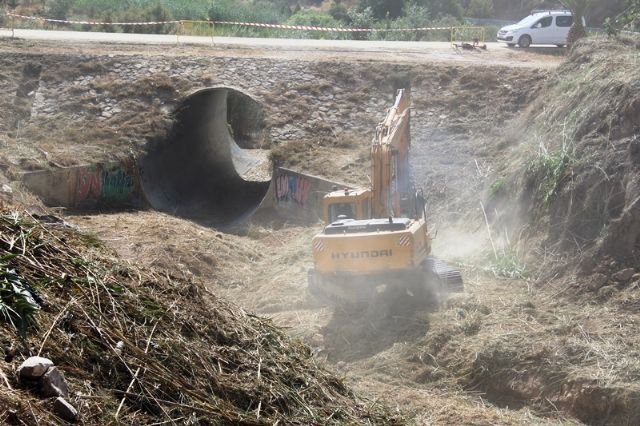 La CHS perfila el cauce de la rambla de Las Zorreras en Alcantarilla