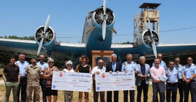 Un nuevo baño de solidaridad en la Base Aérea de Alcantarilla