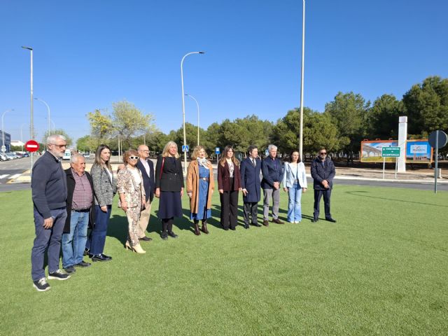 Abierta al tráfico la nueva rotonda del Polígono Industrial Oeste