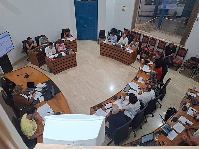 Lara Hernández registrará una moción para garantizar que los vecinos de Alcantarilla puedan intervenir en los plenos y que sus intervenciones sean públicas y grabadas