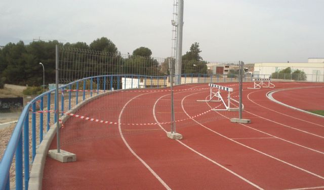 UPyD Alcantarilla demanda 'una solución al pésimo estado' de la pista de atletismo