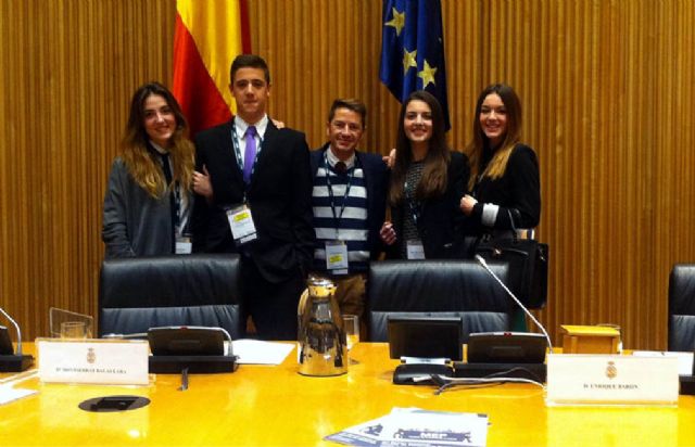 Cuatro alumnos del IES Alcántara de Alcantarilla participan en la XV sesión nacional del modelo de parlamento europeo en Madrid