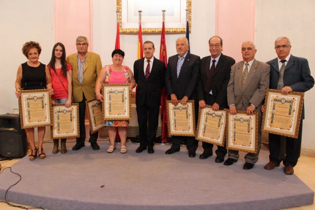 El Ayuntamiento de Alcantarilla reconoce y homenajea a los Hijos Predilectos y Adoptivos nombrados en las últimas legislaturas