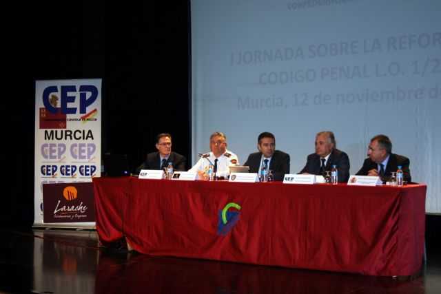 Comenzó la Jornada sobre la Reforma del Código Penal en Alcantarilla organizada por la Confederación Española de Policía (CEP)