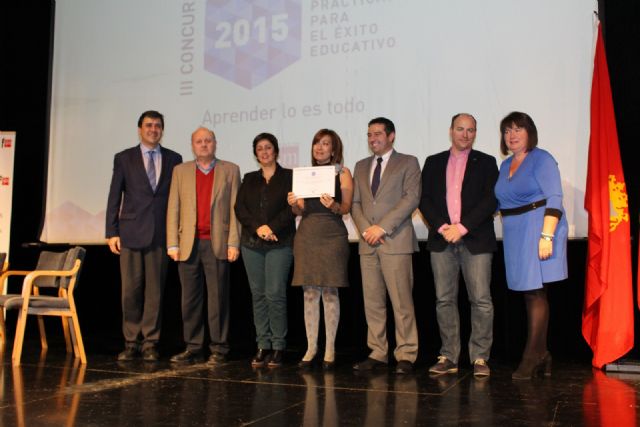 IES Sanje recibe el premio por su proyecto Mares  Sanje Calidad, de la Fundación SM, a nivel nacional