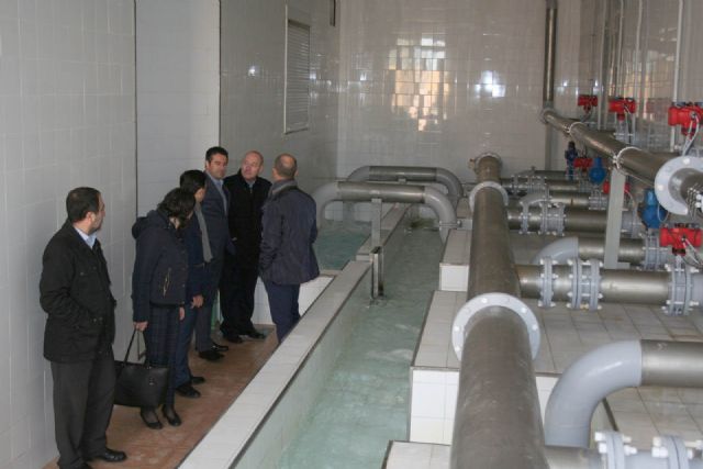El Alcalde, Joaquín Buendía, visita la Estación de Tratamiento de Agua Potable 'Los Guillermos', que abastece a todos los alcantarilleros