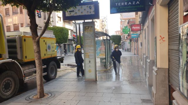 El Ayuntamiento refuerza la limpieza y desinfección en las calles de Alcantarilla