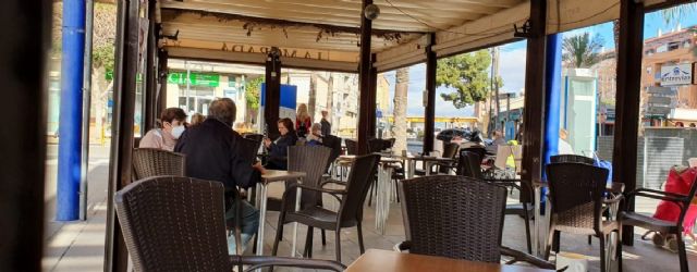 La hostelería de Alcantarilla mantiene sus terrazas ampliadas hasta el 31 de marzo