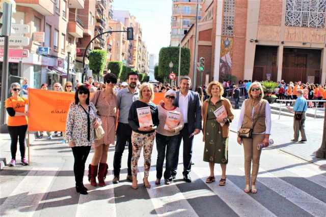 La XIV Marcha Solidaria 'Por el Alzheimer', que organiza AFADE Alcantarilla logra una edición más a cientos de participantes en la misma
