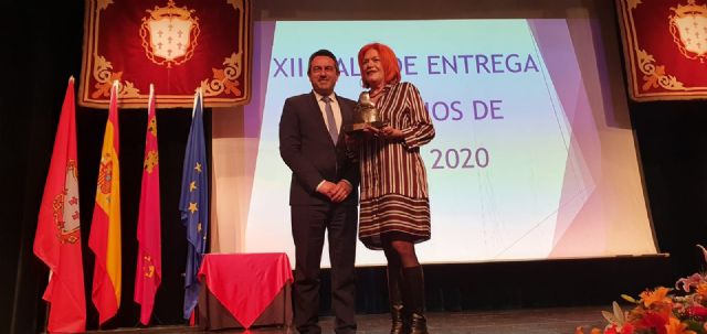 Los Premios de la Mujer de Alcantarilla distinguen a la primera mujer que entró en la Policía Local y a los centros de salud