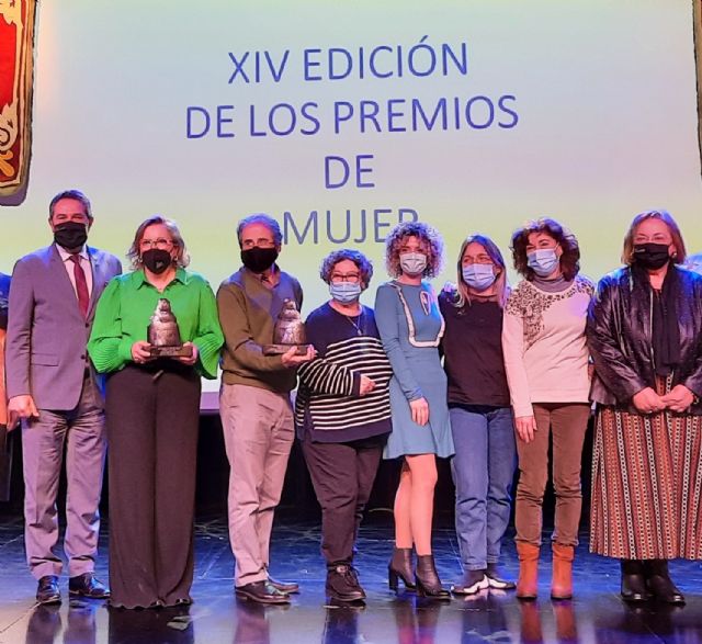 Josefa García y COPEDECO reciben los Premios de la Mujer 2022 del Ayuntamiento de Alcantarilla