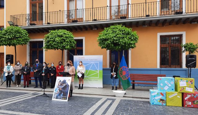 Alcantarilla conmemora el Día Internacional del Pueblo Gitano con el lema 'orgullo, respeto y reconocimiento'