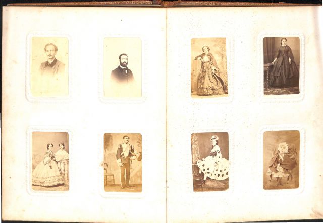 El fondo del Archivo Municipal de Alcantarilla se amplía con un álbum donado con 115 fotografías del siglo XIX