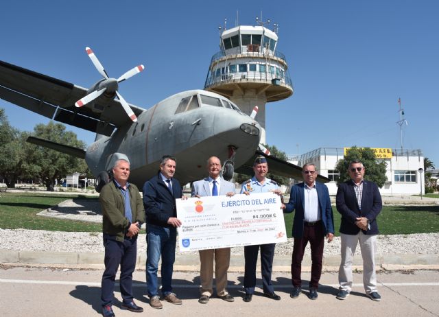 La Base Aérea de Alcantarilla reparte más de cien mil euros a diversas asociaciones benéficas