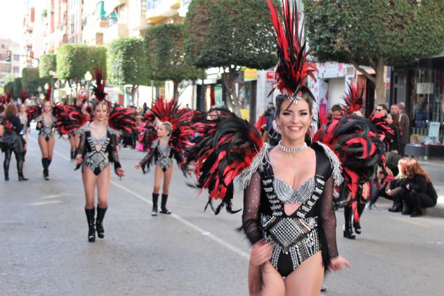 Alcantarilla celebró este domingo su gran desfile de Carnaval, con la 'Música' como temática