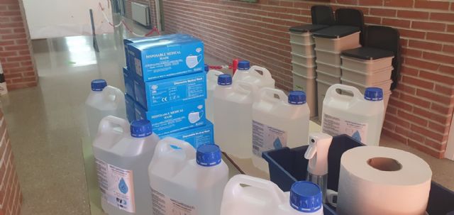 Mascarillas y gel hidroalcohólico de refuerzo para todos los centros educativos de Alcantarilla