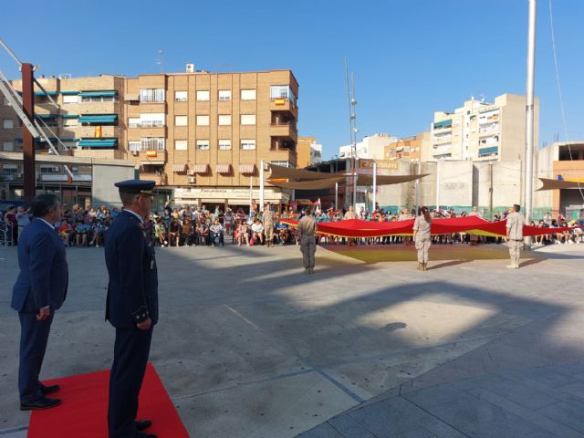 Más de 500 escolares de Alcantarilla participan con sus dibujos en el Homenaje a la Bandera y a la Fiesta Nacional