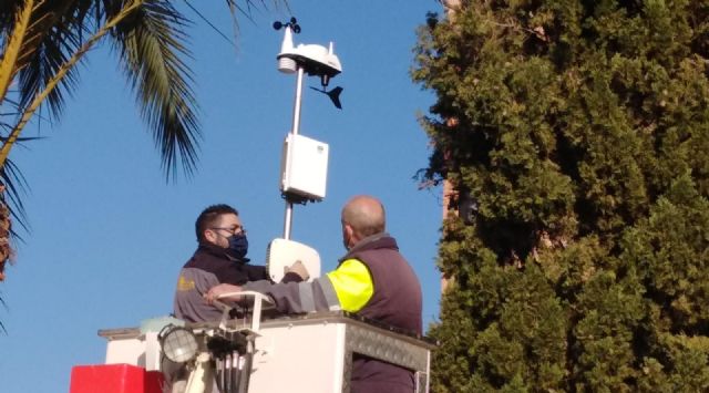El Ayuntamiento instala un nuevo sistema para analizar la calidad del aire en el núcleo urbano de Alcantarilla