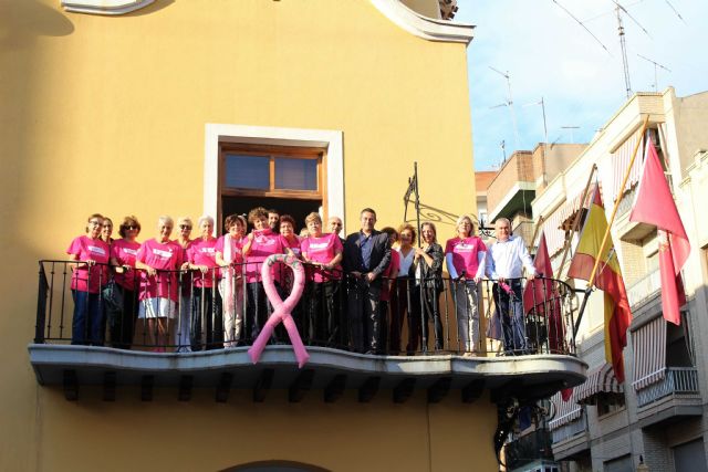 La Junta Local de la Asociación Española Contra el Cáncer adelanta en Alcantarilla la conmemoración del Día Mundial contra el Cáncer de Mama, a hoy con diversos actos