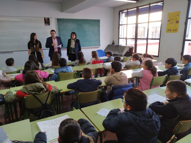 250 alumnos de colegios de Alcantarilla celebran el Pleno infantil