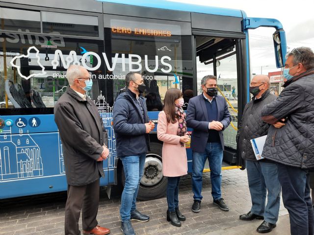 El Polígono Industrial Oeste tiene ya servicio público de transporte por autobús con la línea 15 de Movibús