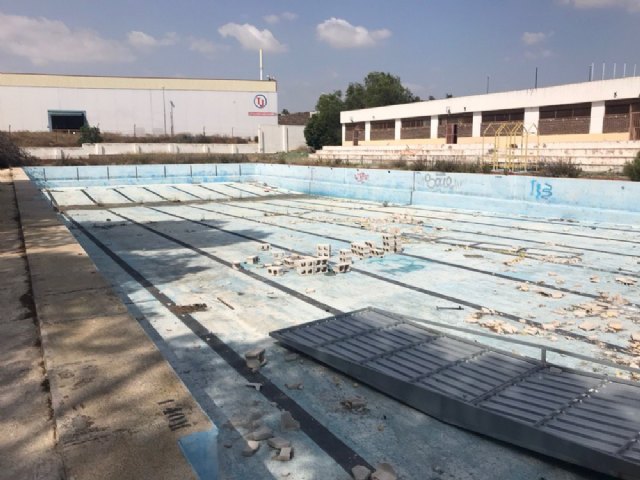 Podemos Alcantarilla reabrirá la piscina municipal durante la próxima legislatura