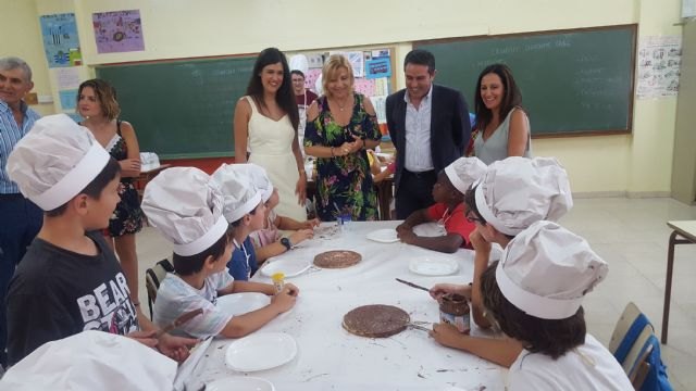 La Comunidad financia con más de 55.000 euros proyectos de apoyo a familias vulnerables en  Alcantarilla